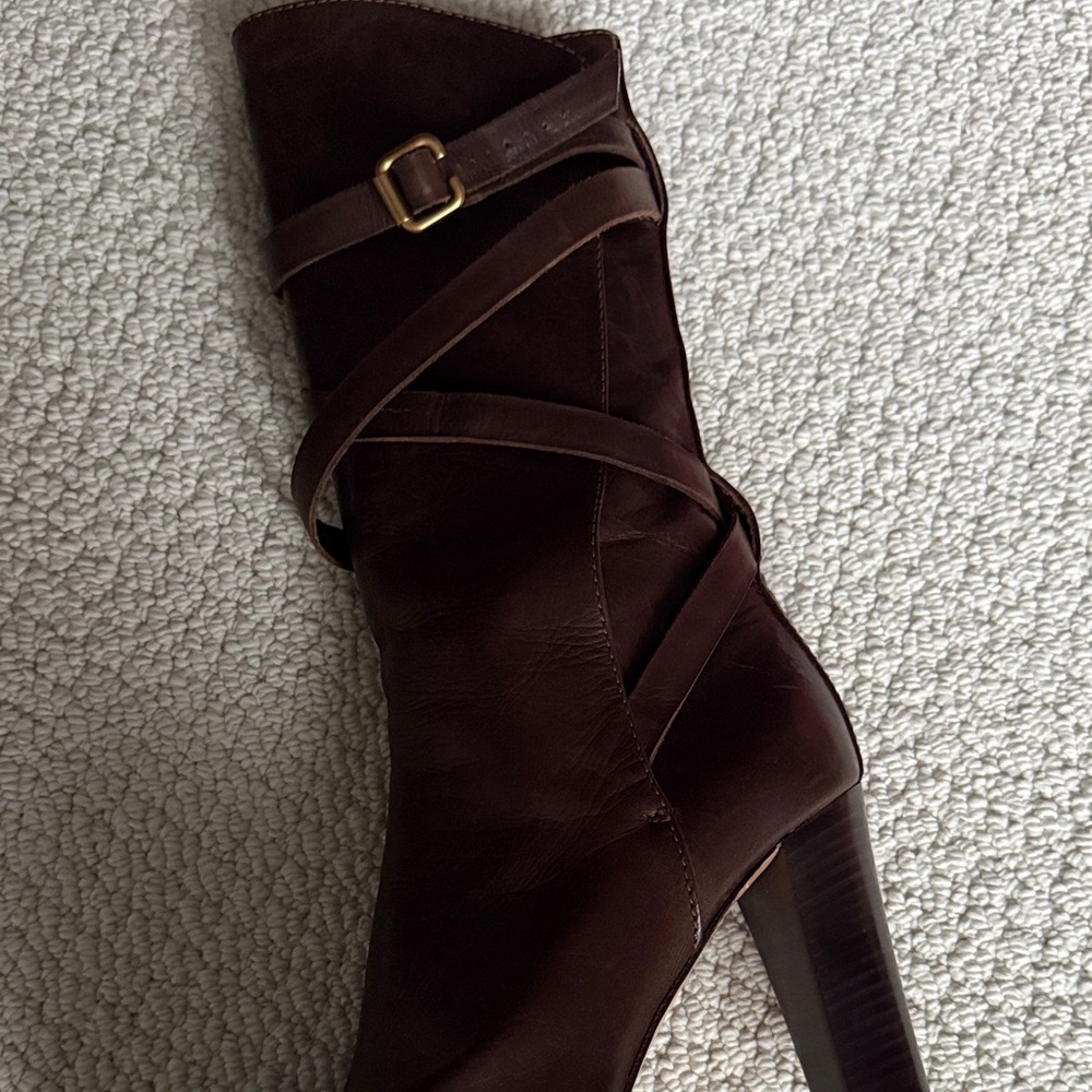 Chloe Rich Brown Leather Heeled Boots - Picture 5 of 6